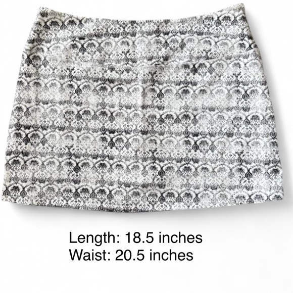 suave Pants - White and Black Skort